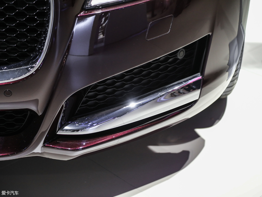 2019ݱXFL 300PS (q)A