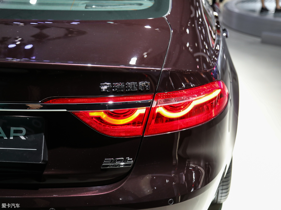 2019ݱXFL 300PS (q)A