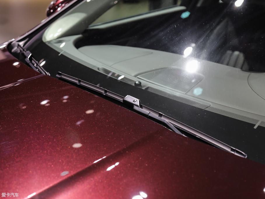 2019ݱXFL 300PS (q)A