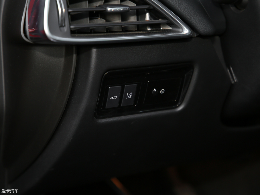 2019��ݱ�XEL 2.0T 250PS ���A��