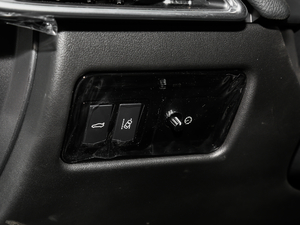 20192.0T 200PS Ӣ п؅^(q)