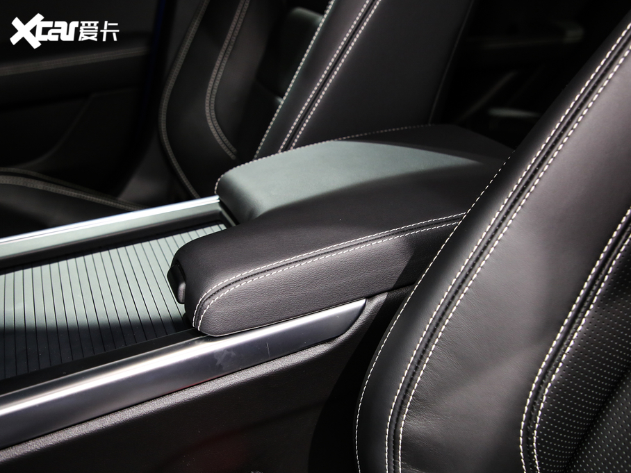 2020ݱXEL 2.0T 250PS A\Ӱ