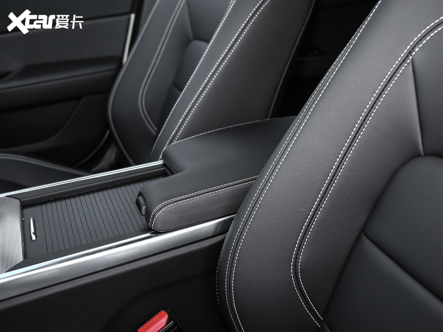 2020ݱXEL 2.0T 200PS ഺ\Ӱ