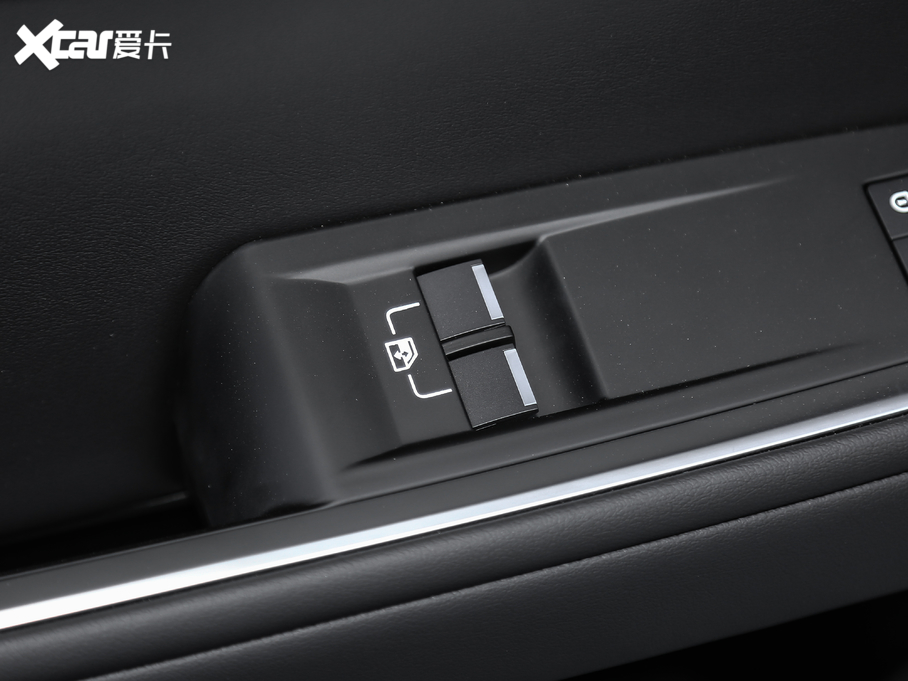 2020ݱXEL 2.0T 200PS ഺ\Ӱ