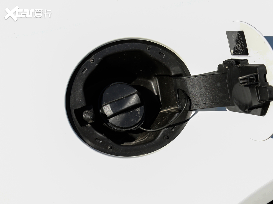 2020ݱXEL 2.0T 200PS MȡŰ