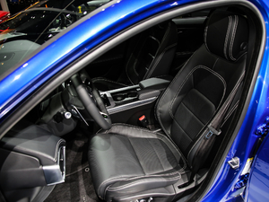 2020款2.0T 250PS 豪华运动版 主驾驶座椅