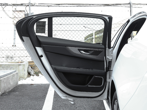 2020款2.0T 200PS 青春运动版 左后车门