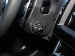 2020款2.0T 200PS 进取运动版 空间座椅