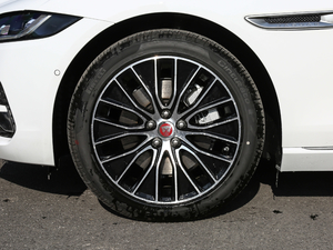 2020款2.0T 250PS 科技优雅版 轮圈