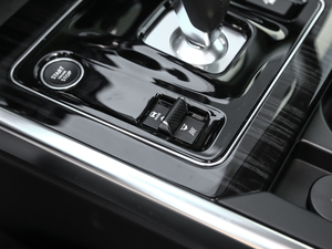 20202.0T 250PS Ƽ(yu)Ű п؅^(q)