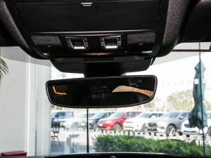 2020款2.0T 200PS 进取优雅版 空间座椅