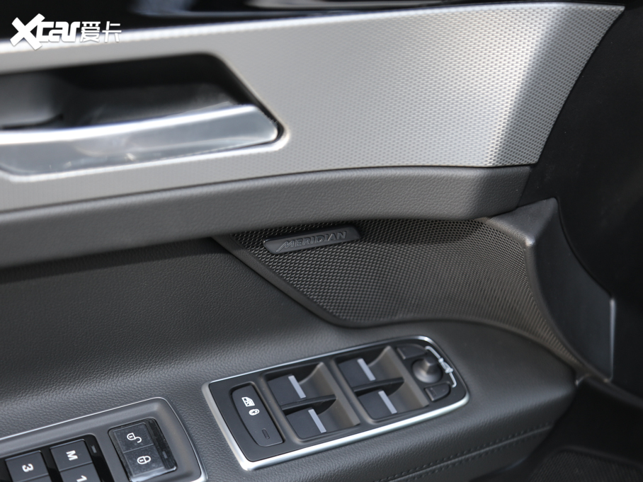 2020ݱXFL P200 򌾫Ӣ