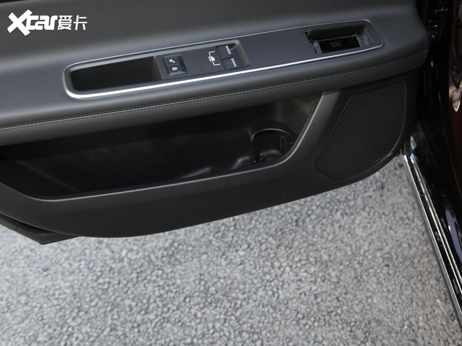 2020ݱXFL P200 (q)Ӣ