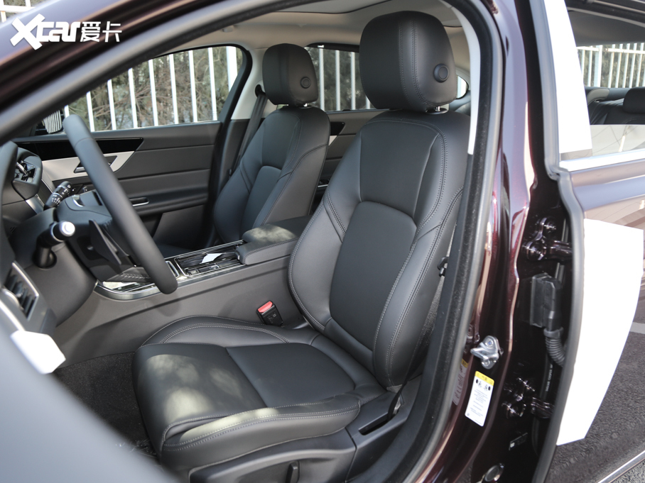 2020ݱXFL P200 򌾫Ӣ