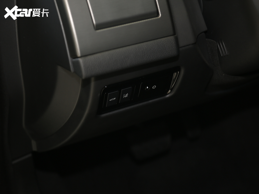 2020ݱXFL P200 (q)ِ