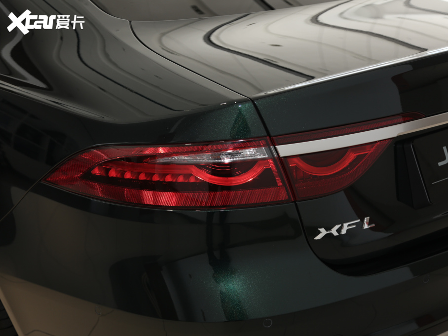 2021ݱXFL 2.0T P300 Ş\Ӱ