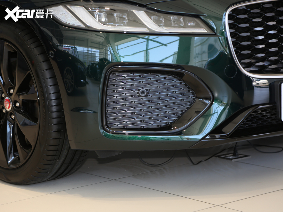 2021ݱXFL 2.0T P300 (q)Ş\(yn)Ӱ