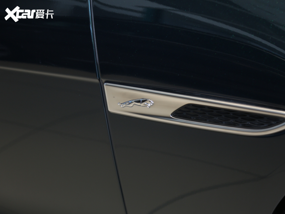 2021ݱXFL 2.0T P300 Ş\Ӱ