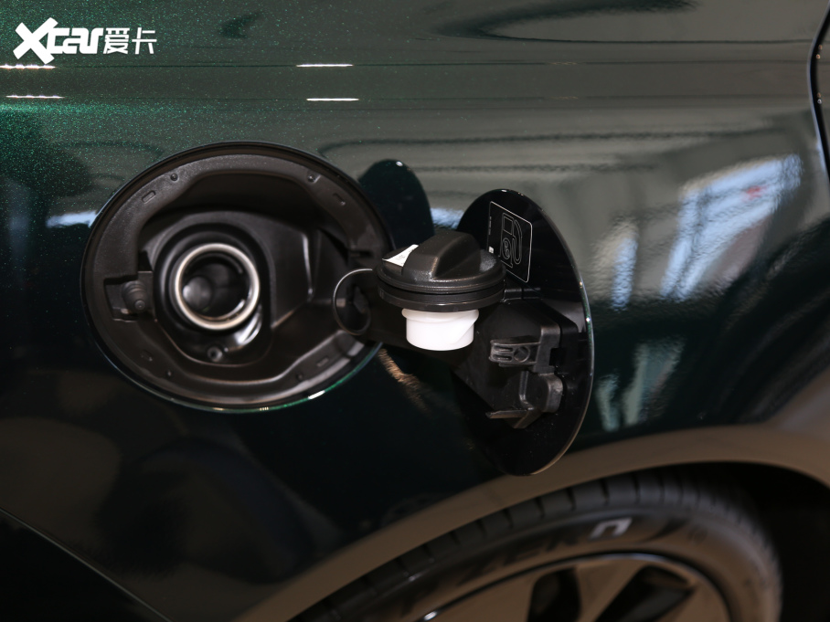 2021ݱXFL 2.0T P300 Ş\Ӱ