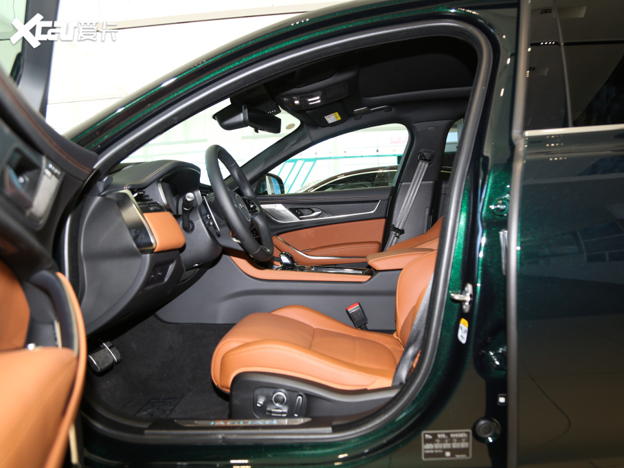 2021ݱXFL 2.0T P300 Ş\Ӱ