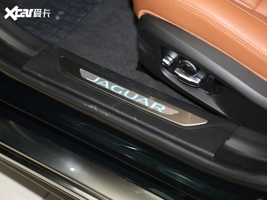 2021ݱXFL 2.0T P300 Ş\Ӱ