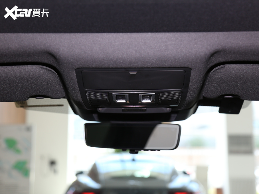 2021ݱXFL 2.0T P300 (q)Ş\Ӱ