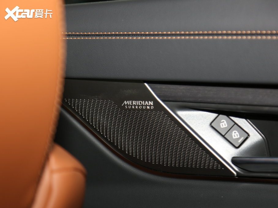 2021ݱXFL 2.0T P300 Ş\Ӱ