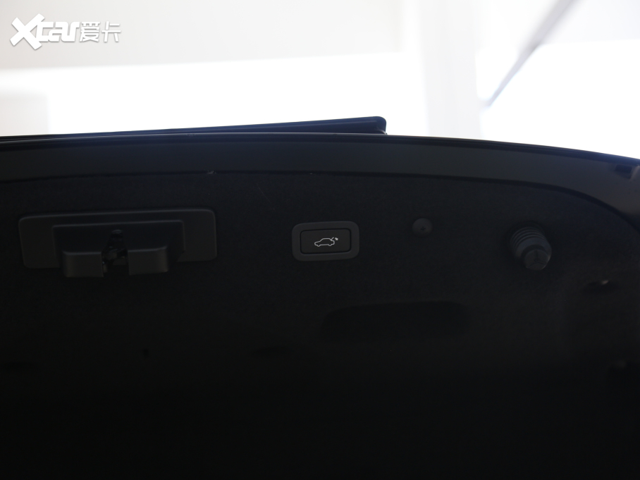 2021ݱXFL 2.0T P300 Ş\Ӱ