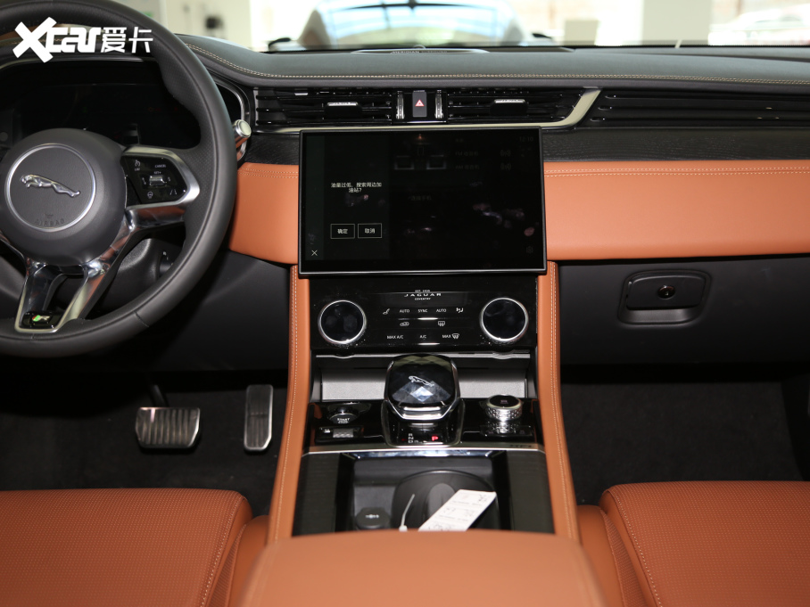 2021ݱXFL 2.0T P300 Ş\Ӱ