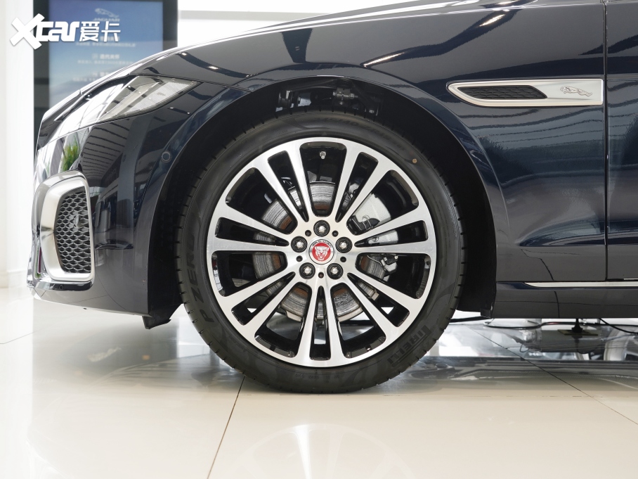 2021ݱXFL 2.0T P250 A