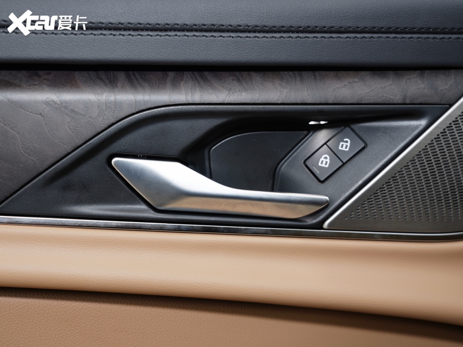 2021ݱXFL 2.0T P250 A