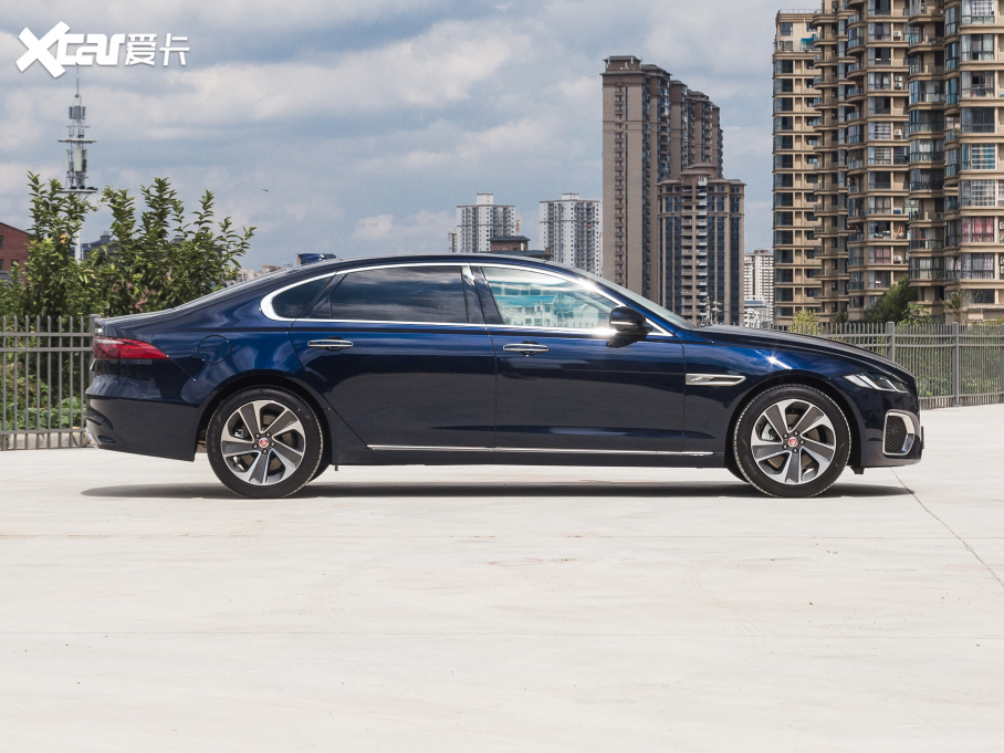 2021ݱXFL 2.0T P200 򌾫ӢA