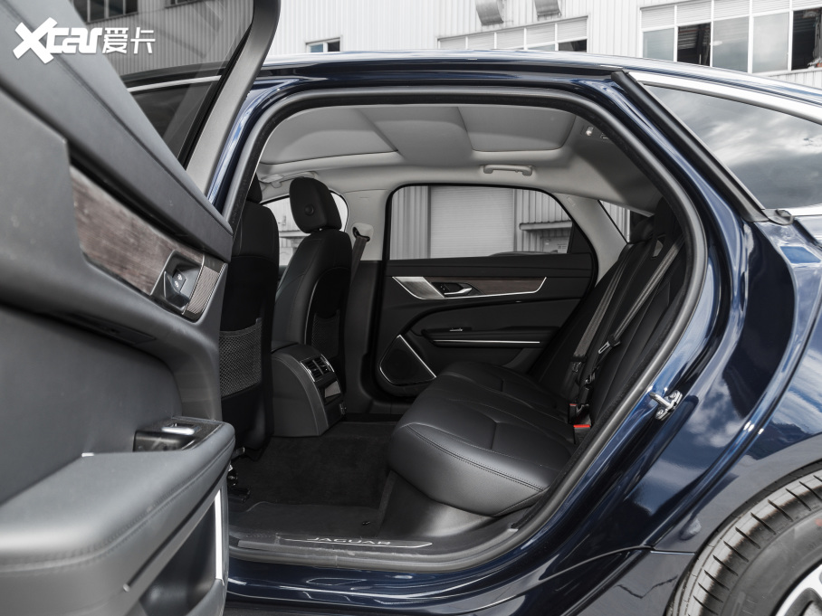 2021ݱXFL 2.0T P200 (q)ӢA