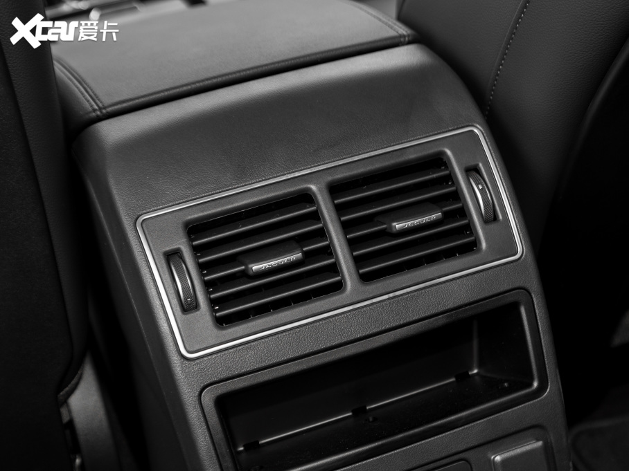 2021ݱXFL 2.0T P200 򌾫ӢA