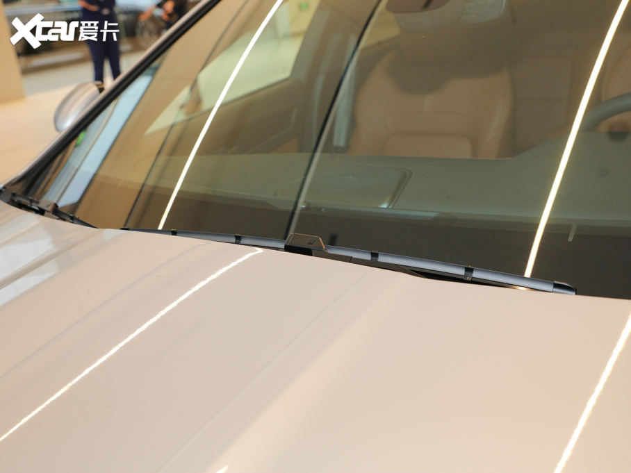 2021ݱXFL 2.0T P250 ׺\Ӱ