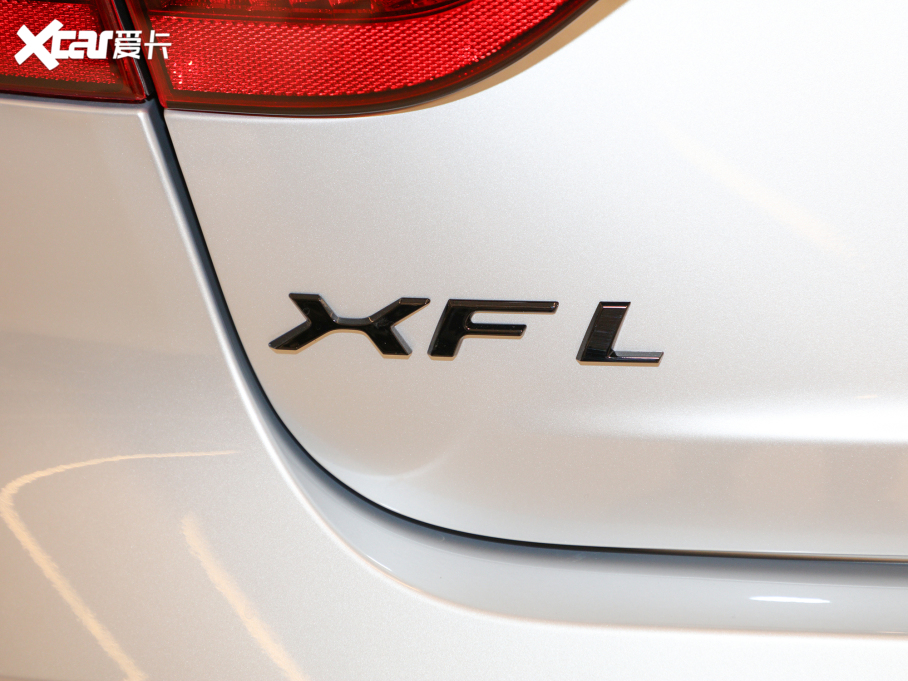 2021ݱXFL 2.0T P250 ׺\Ӱ