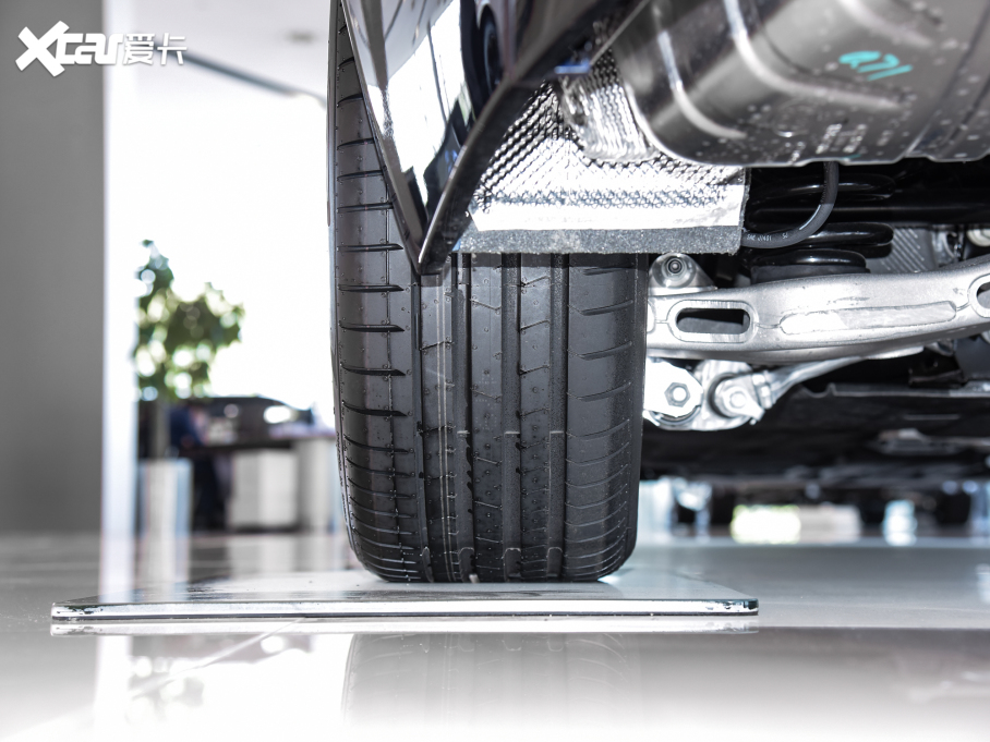 2021ݱXFL 2.0T P250 򌾫Ӣ\Ӱ