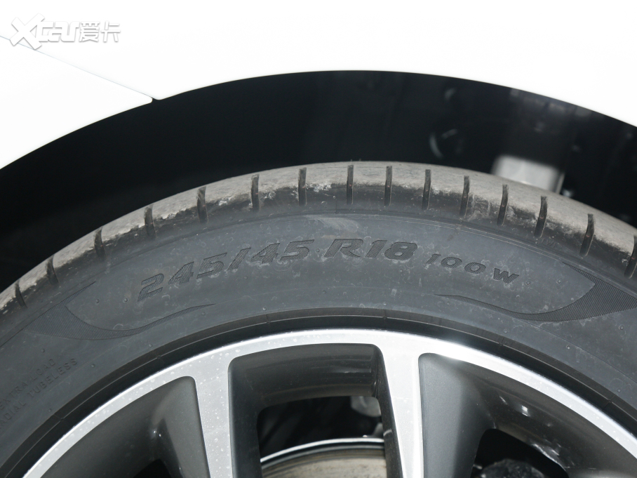 2022ݱXFL 2.0T P250 򌾫Ӣ\Ӱ