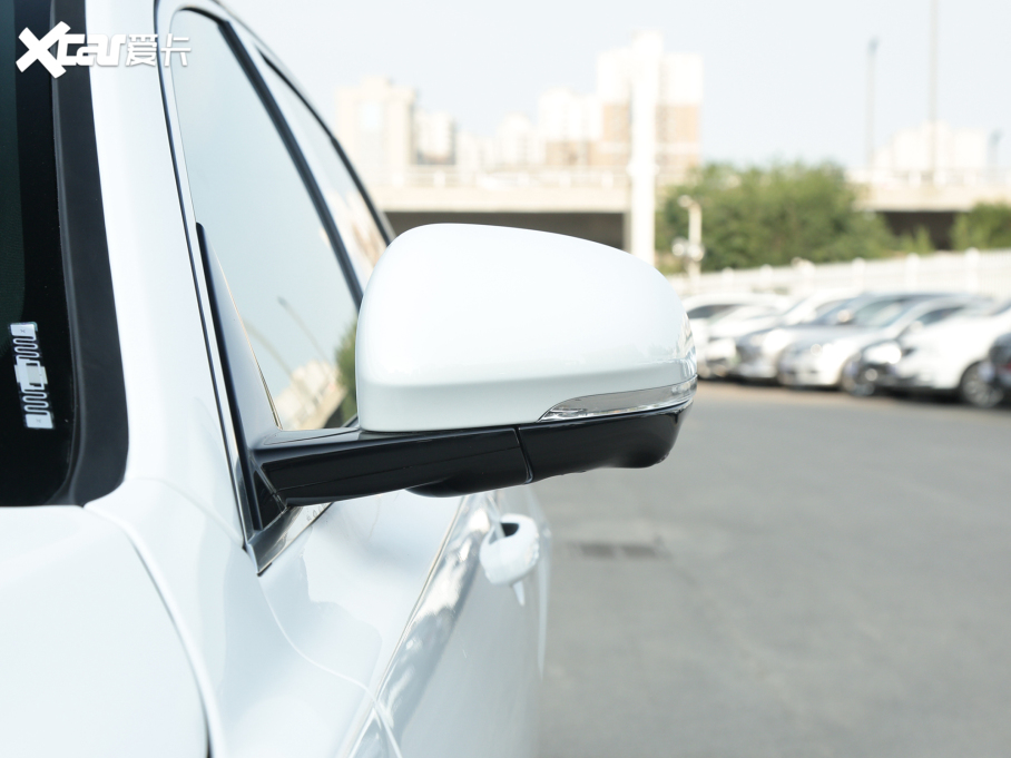 2022ݱXFL 2.0T P250 (q)Ӣ\Ӱ