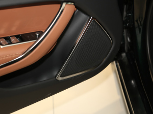 20212.0T P300 (q)Ş\Ӱ g