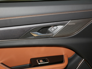 20212.0T P300 (q)Ş\Ӱ g