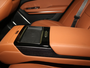 20212.0T P300 Ş\Ӱ g