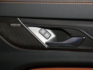 20212.0T P300 Ş\Ӱ g