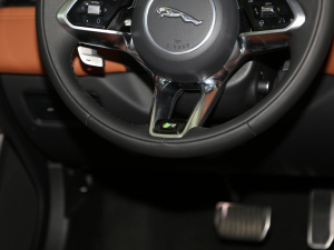 20212.0T P300 Ş\Ӱ п؅^