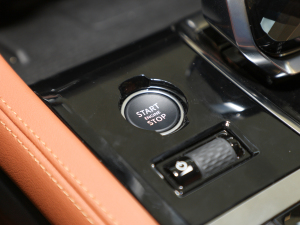 20212.0T P250 ׺\Ӱ п؅^