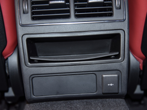 20212.0T P250 򌾫Ӣ\Ӱ g