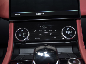 20212.0T P250 (q)Ӣ\(yn)Ӱ {(dio){(dio)(ji)