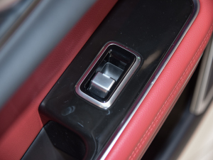 20212.0T P250 򌾫Ӣ\Ӱ ܇ƅ^