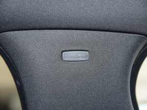 20212.0T P250 򌾫Ӣ\Ӱ п؅^