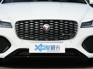 2022款2.0T P250 两驱精英运动版 中网